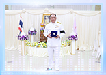 ดร.วัชรศักดิ์ สงค์ปาน ผู้อำนวยการโรงเรียนภูเก็ตวิทยาลัย รับพระราชทานเครื่องราชอิสริยาภรณ์ชั้นสายสะพาย